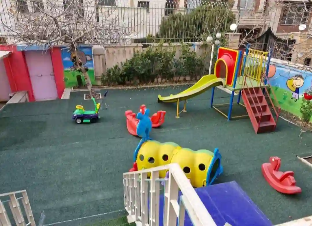 مهدکودک و پیش‌دبستانی دو زبانه آتنا