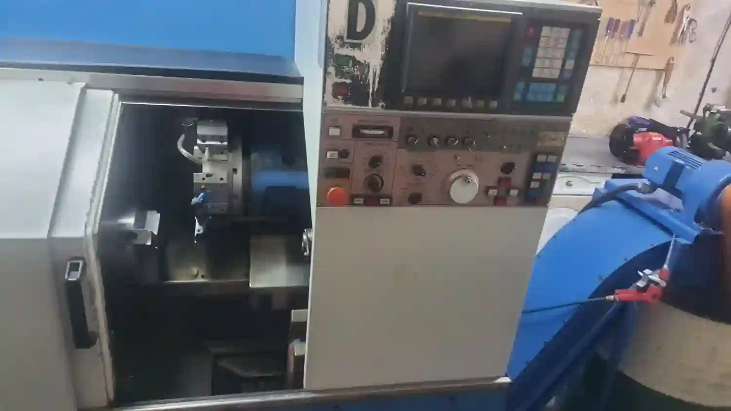 خدمات تراش CNC و طول تراش CNC برای سری‌کاری قطعات صنعتی