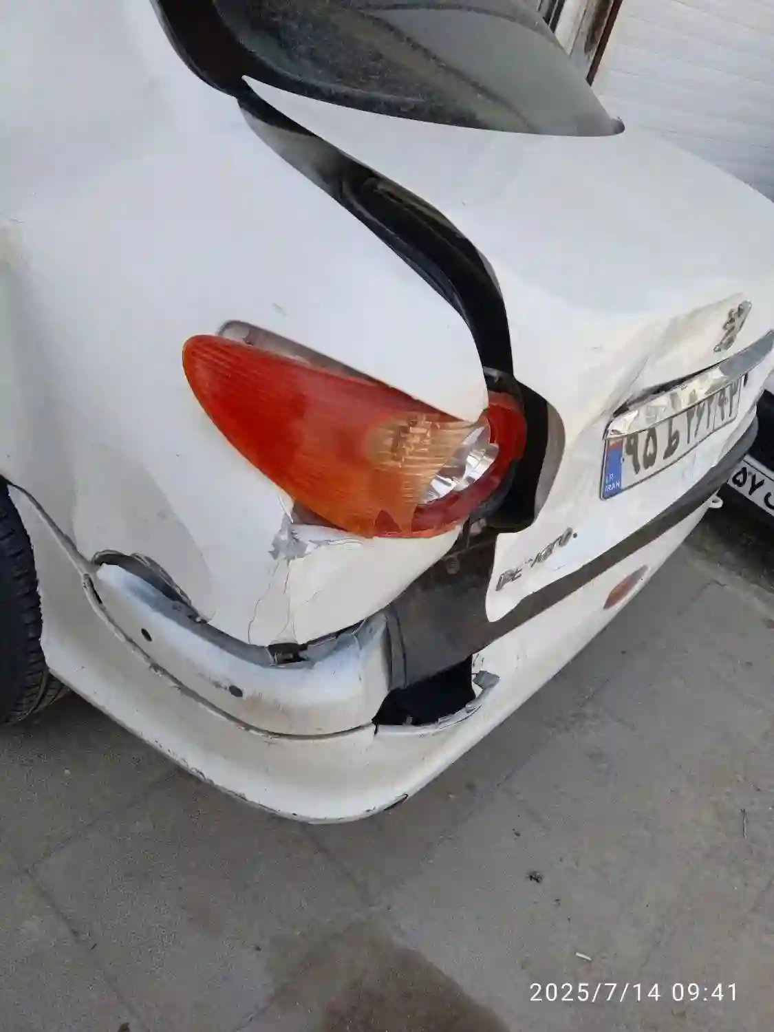 بهترین صافکاری و نقاشی حرفه‌ای خودرو