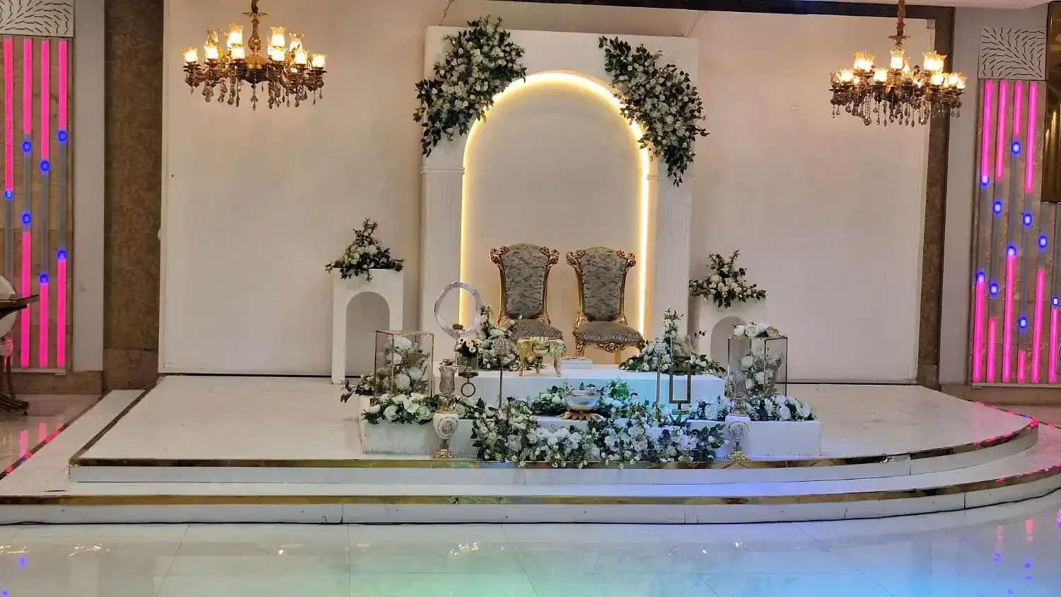 باغ تالار عروسی مهدیس با 6 سالن مجزا
