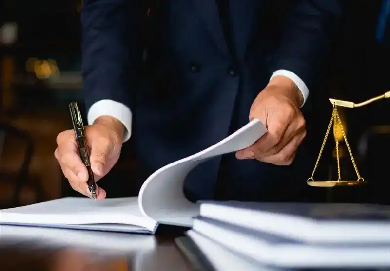 وکیل پایه یک دادگستری و بین المللی باامکان پرداخت اقساطی حق الوکاله