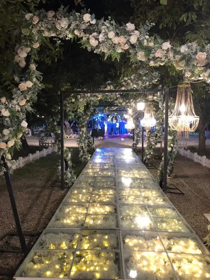 باغ تالار عقد و عروسی با امکانات عالی