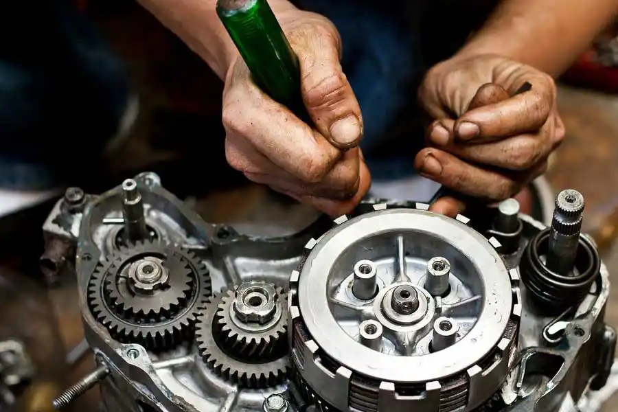 مرکز تخصصی تعمیر گیر بکس در یزد