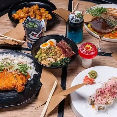 انواع سوشی و غذای ژاپنی در تهران