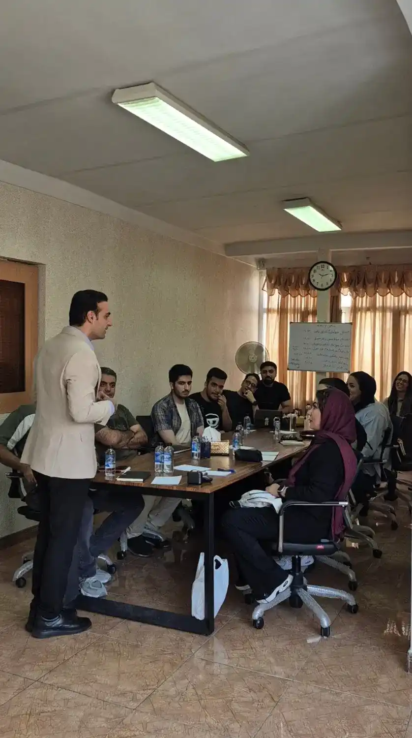 آموزش تخصصی فن بیان و مهارت‌های ارتباطی